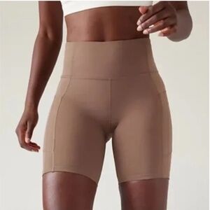 Athleta Ultimate Stash 7” Short Size XXS
